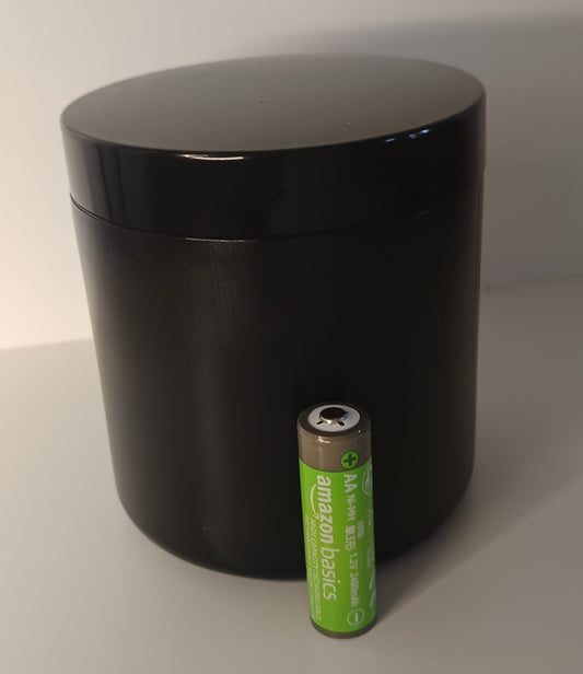 Chanty'tou et son bonnet en satin offert (le gros pot)