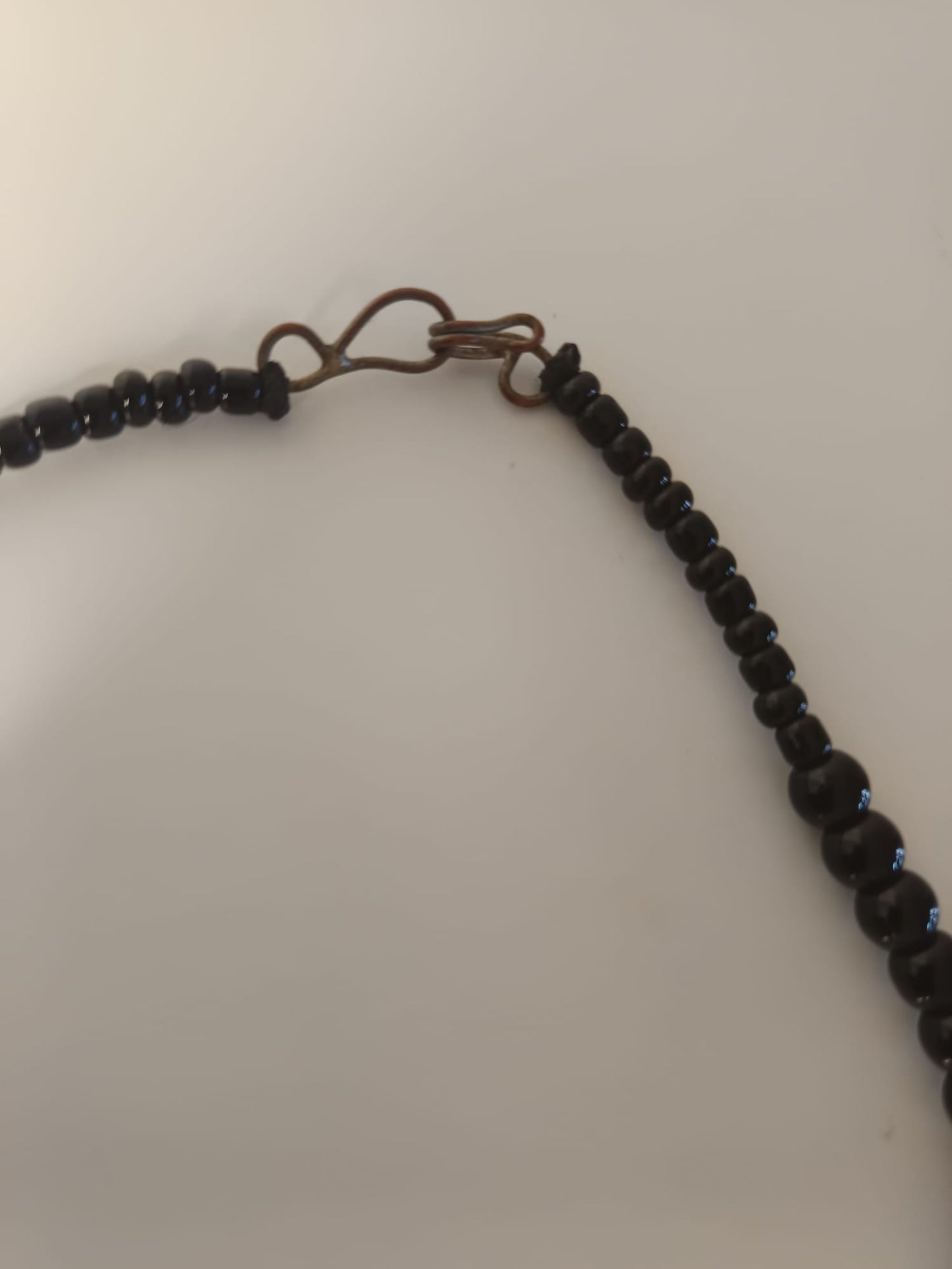 Collier "rivière de perles bleues"