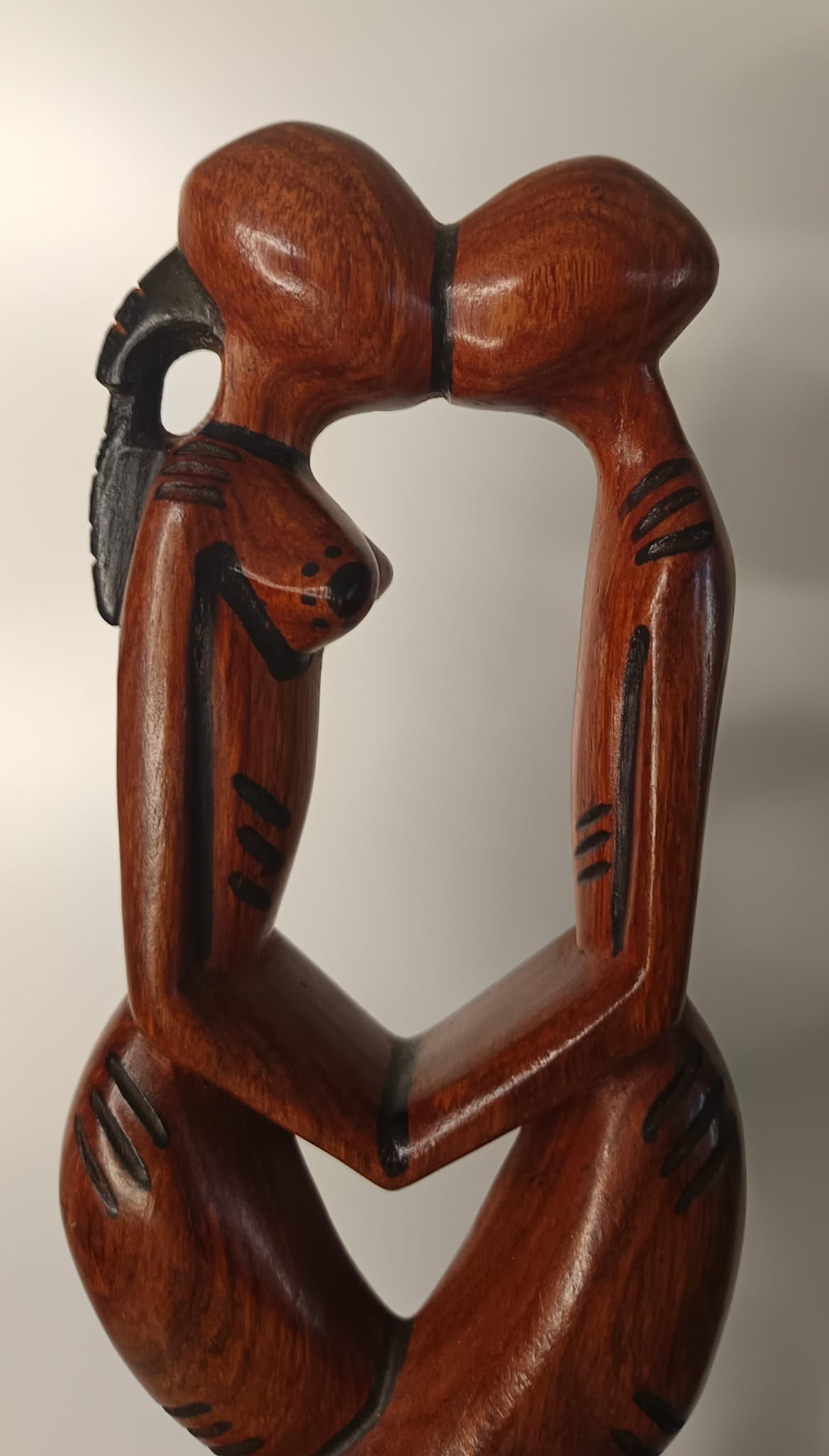 Statuette en bois "Amour et passion" (hauteur de 37cm)