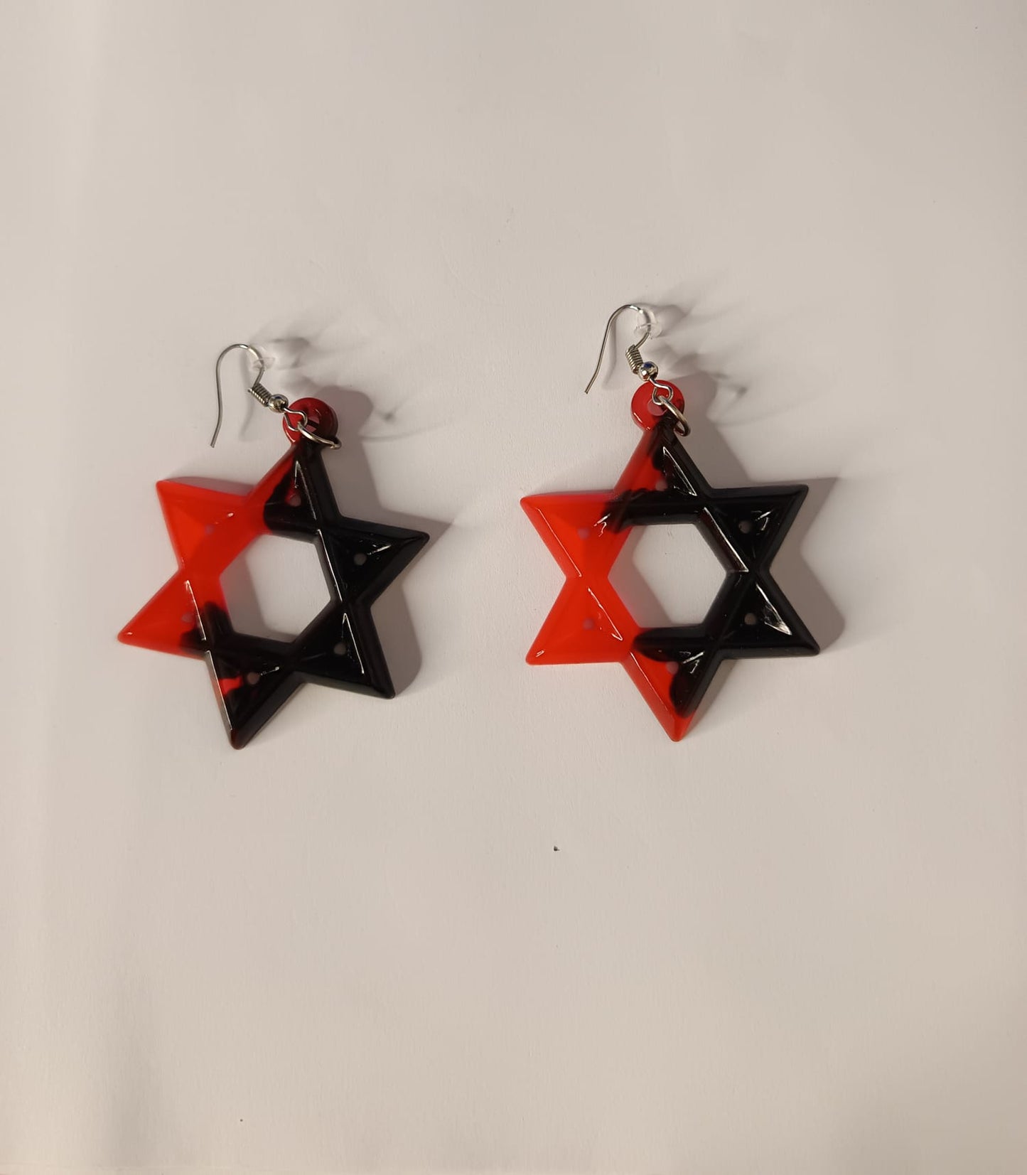 Boucles d'oreilles en gel époxy, rouge et noire